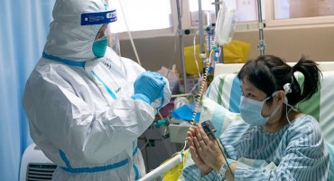 DOKTOR IZ BOLNICE U WUHANU Jedva se nose s prepunim krevetima i manjkom zaštitne opreme