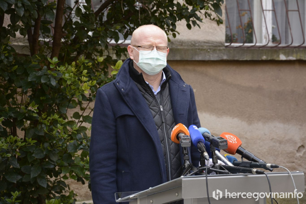 U Mostaru dvije osobe na respiratoru