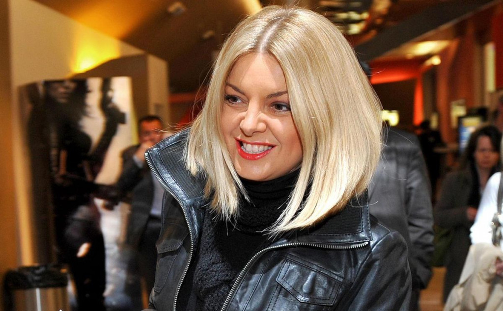 MIRJANA HRGA Mi smo društvo paničnih egoističnih debila
