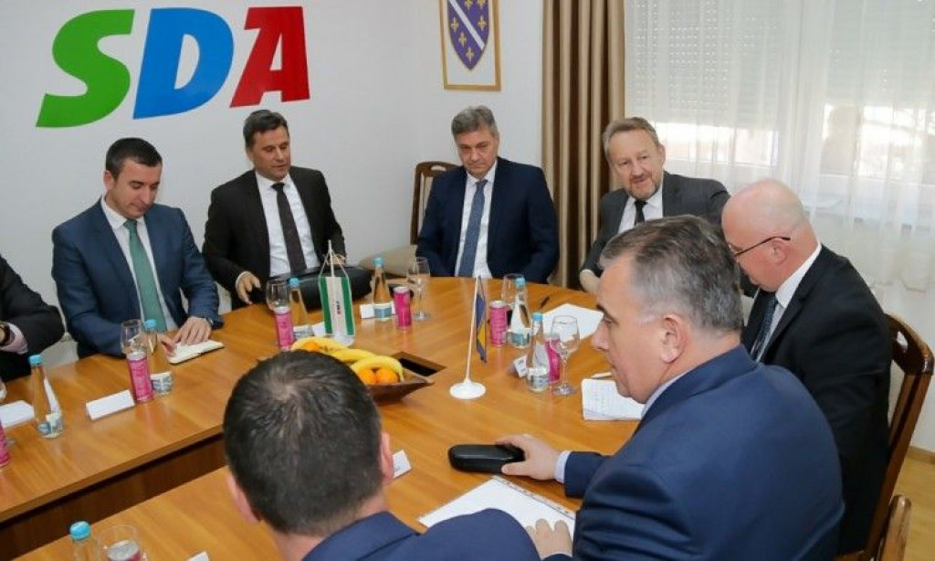 IZETBEGOVIĆ Ravnopravnost svih naroda i građana u Mostaru osnovni cilj SDA