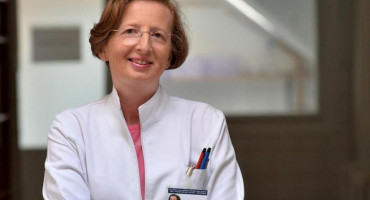 ALEMKA MARKOTIĆ Dvojno državljanstvo ne štiti od virusa