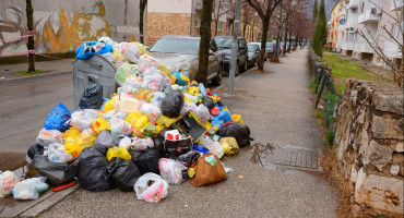 Smeće u Mostaru
