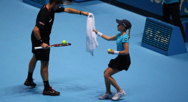 SPRIJEČAVANJE KORONAVIRUSA Skupljači loptica tenisačima neće dodavati ručnike