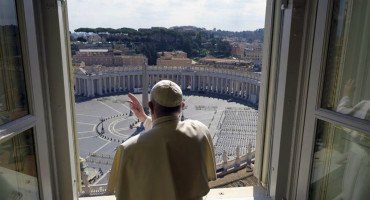 Papina izjava o homoseksualcima izazvala potres, no što je zapravo rekao