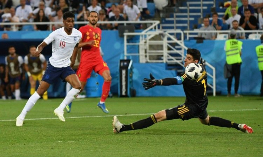 UEFA će 30. travnja obznaniti domaćine odgođenog Eura