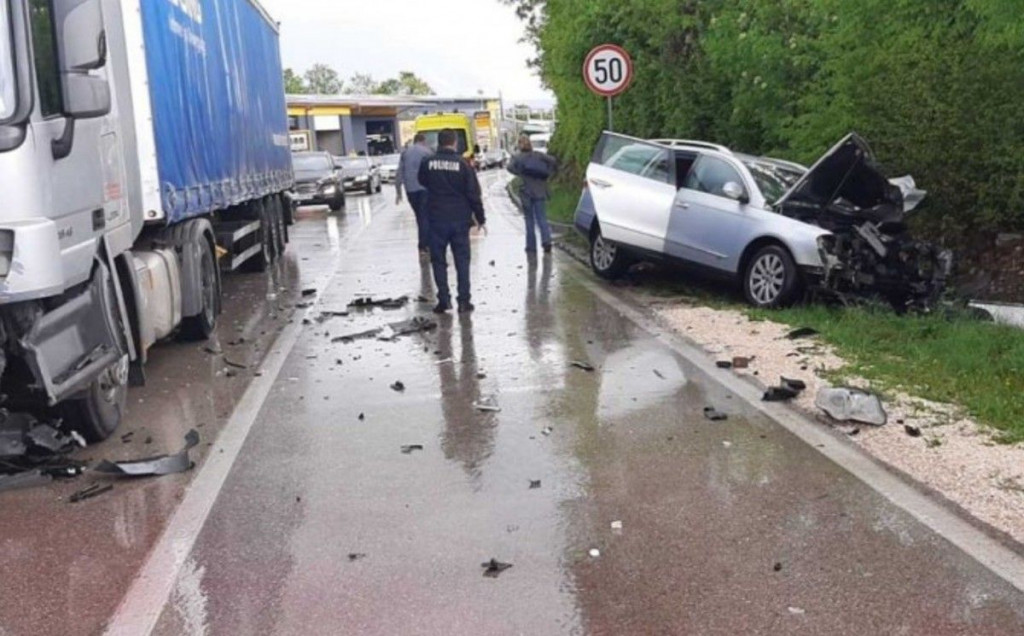 Četiri osobe ozlijeđene u prometnoj nesreći u Širokom Brijegu