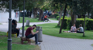 NOVE ODLUKE Na roštiljanju ne više od pet osoba, ponovno policijski sat, napokon se možemo ošišati