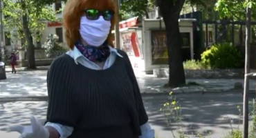 MOSTARCI O UBLAŽAVANJU MJERA Na trim stazi jučer sto mladosti bilo, nitko masku nije imao