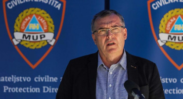 Capak dobiva mailove da je Hitler današnjice