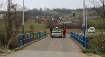 REPUBLIKANCI PISALI MANDIĆU I PEHARU Odblokirajte  mještane Srednje Špionice