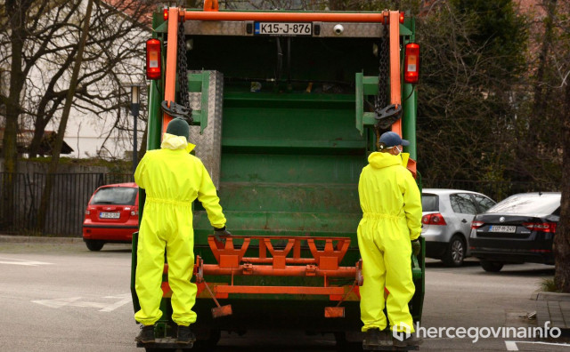 Rasprava o JP Komunalno na vijeću Mostara, najavljeni angažmani djelatnika za odnose s javnošću i za pranje kontejnera