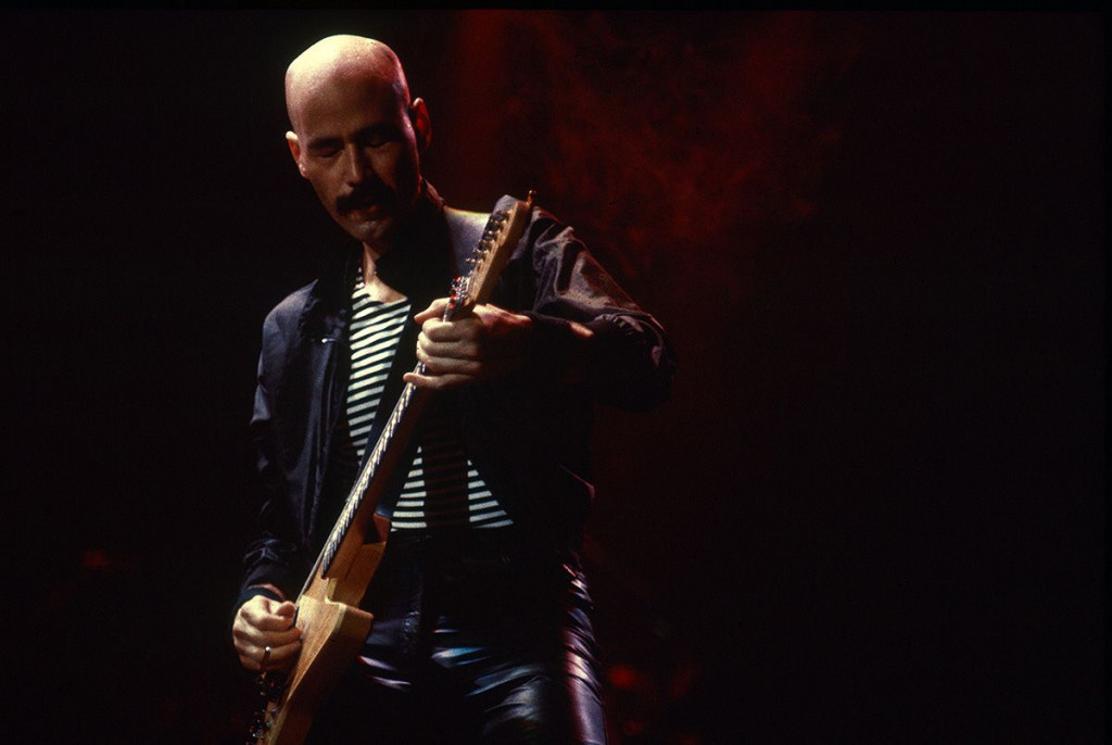Preminuo bivši gitarist benda Kiss