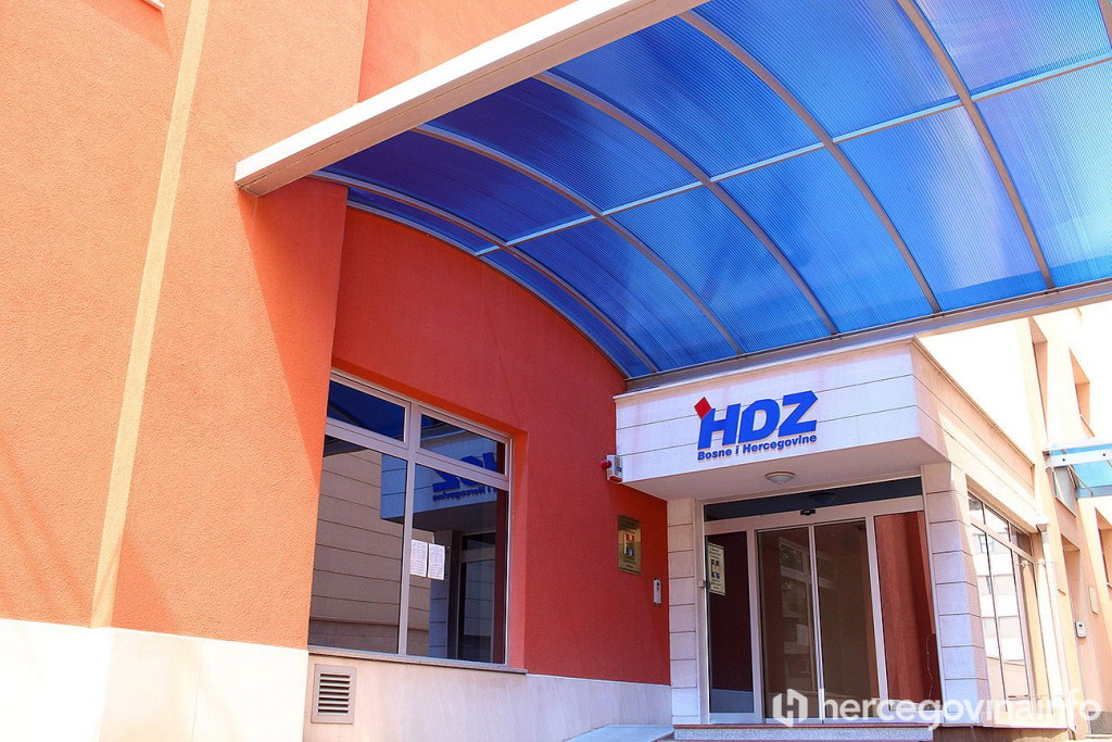 STRANKA IH NE PRATI: HDZ BiH izbacio dvojicu ministara i četiri zastupnika