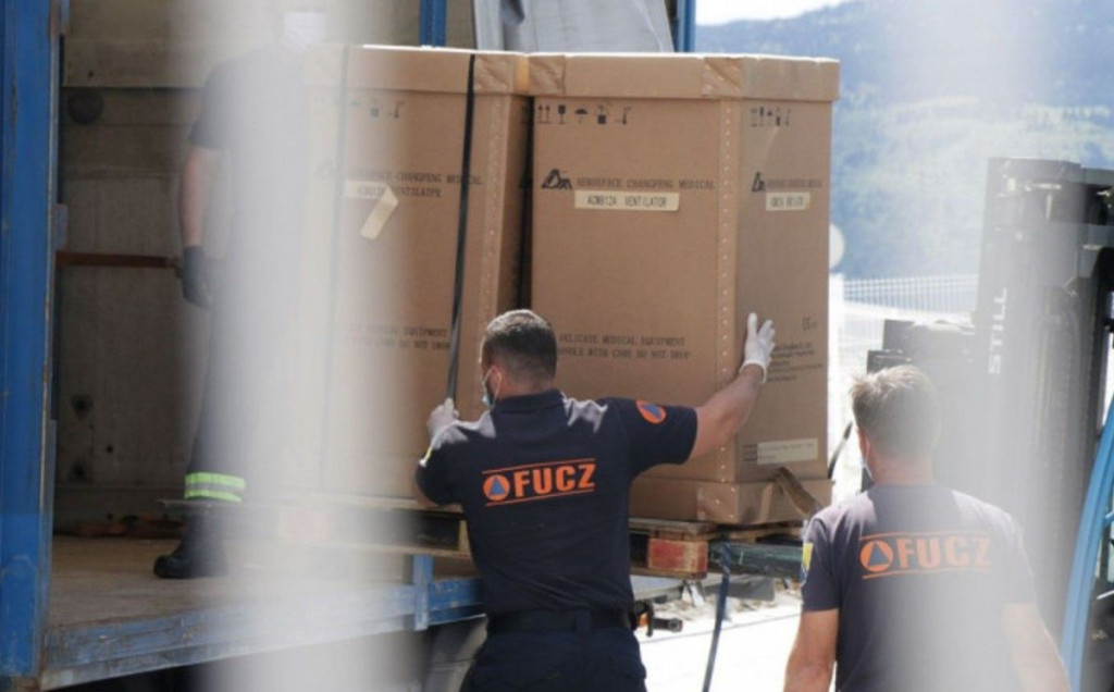 AFERA RESPIRATORI Kod Marića i Hodžića pronađene slike kineskih pečata koji su ubačeni u dokument