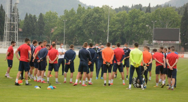 NAPOKON NA TRAVNJAKU Zrinjski krenuo sa zajedničkim treninzima