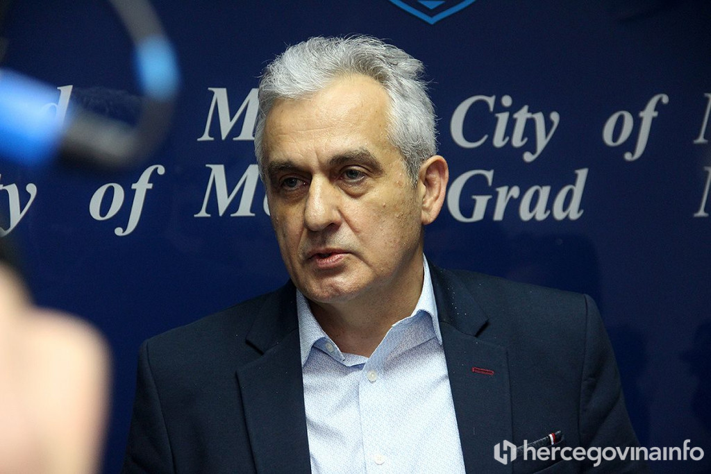 MOSTAR Pred vijećnicima izvješće o radu ex gradonačelnika, iz istog ispada da je odlično radio