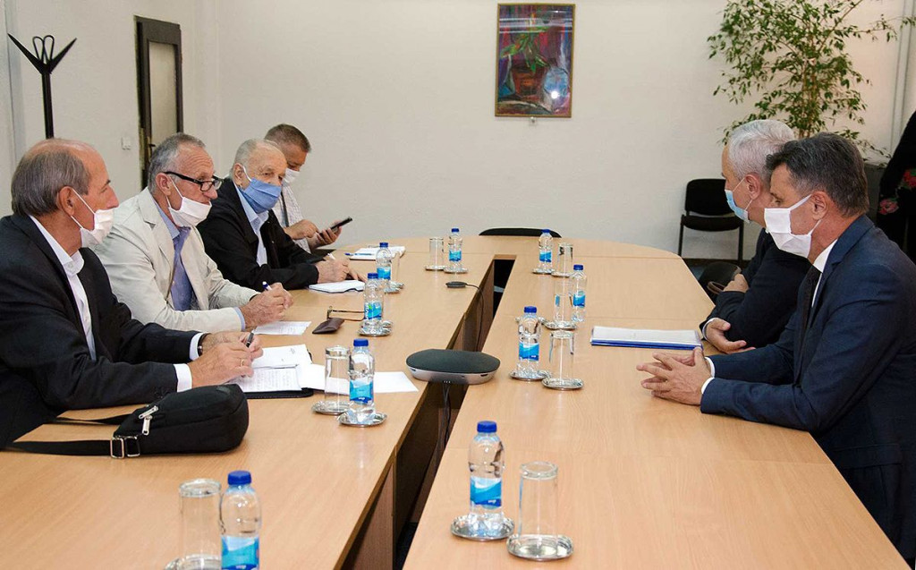 RADUJTE SE Vlada FBiH najavila uvećanje mirovina za 2,8 posto