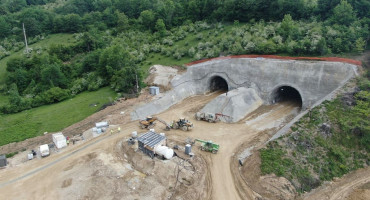 Pogledajte kako napreduju radovi na izgradnji tunela Ivan