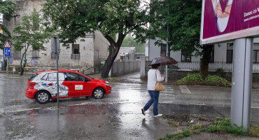 PROGNOZA Nigdje bez kišobrana, najavljen je i snijeg