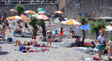 NEĆEMO UZVRATITI Hrvatska će popustiti mjere prema BiH