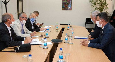 Sastanak Fadil Novalić i predstavnici umirovljenika