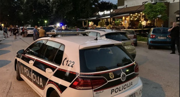 Policija u naselju Buća Potok