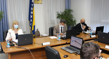 Vlada FBiH ukinula kontrolu cijena, potrošači očekuju poskupljenje