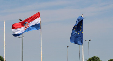 Zastave Hrvatske i EU