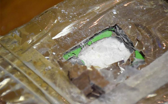 UHIĆENO NEKOLIKO OSOBA Razbijen lanac švercanja kokaina iz Južne Amerike u Hrvatsku