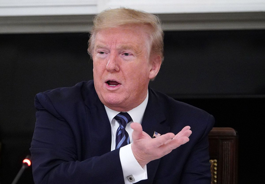 I TRUMP POZITIVAN "Zajedno ćemo proći kroz sve ovo"