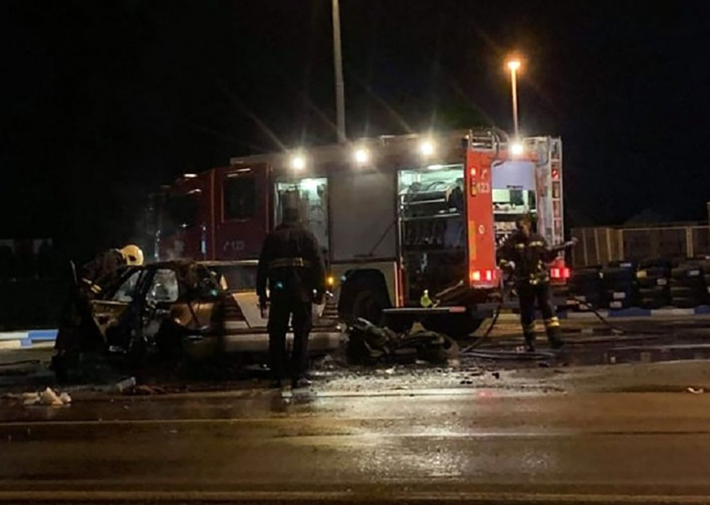 GRADIŠKA Automobil izgorio nakon sudara sa motociklom