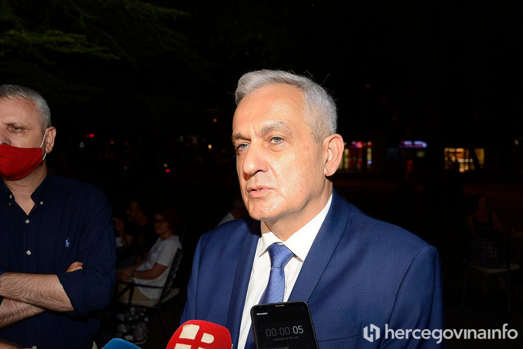 BEŠLIĆ EUROPI Korona nas je zaustavila, ali mi vam šaljemo pozitivnu poruku