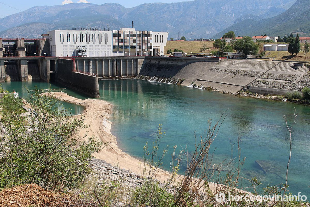Neretva se solidno izbistrila, jučer i kupači u Raštanima
