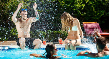 U Hercegovini vlada prava ludnica za malim kućnim bazenima