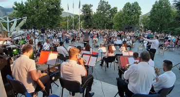 Hrvatska glazba Mostar neprolaznim hitovima podsjetila na bolja vremena