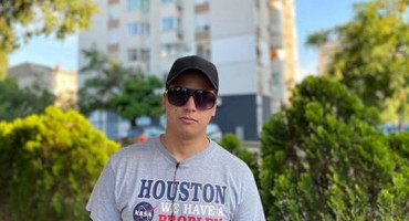 MOSTARSKI YOUTUBER LASANA Ovo je mala sredina i ako si drugačiji odmah se upire prstom u tebe