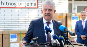 KORONA I U VLADI HNŽ Pozitivni premijer Nevenko Herceg te ministar Donko Jović