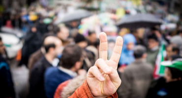 TEGELTIJA GONI INATE S EU, A MI PROPADOSMO Gospodarstvenici izlaze na ulice