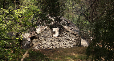 NADOMAK MOSTARA U požaru obiteljske kuće izgorio muškarac