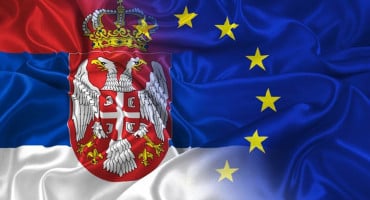 Srbija i EU zastave