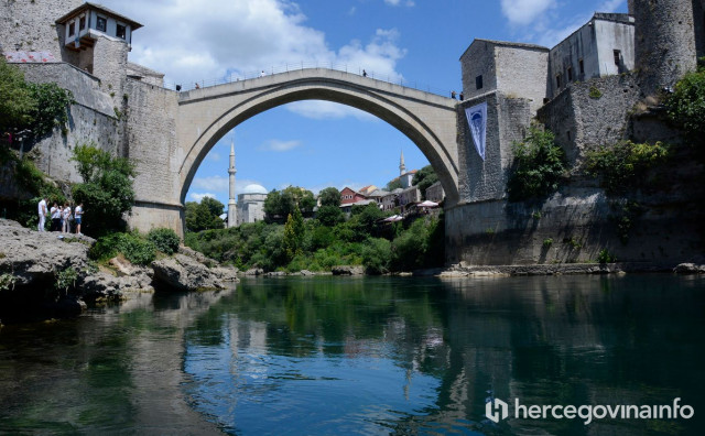 Njemački državljanin ozlijeđen kod Starog mosta u nesreći s gumenim čamcem