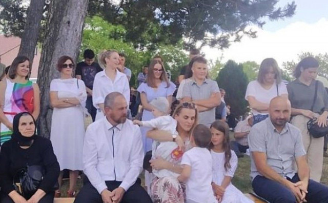 Na Ilindan kršten mali Ilija, deveto dijete obitelji Šarac
