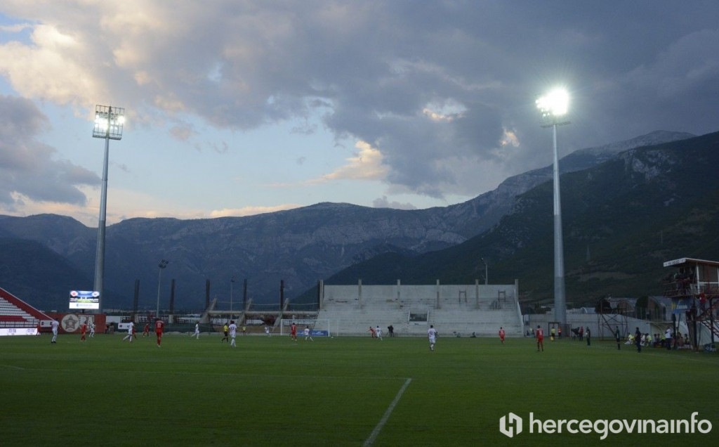 MOSTARSKI GRADSKI DERBI Po prvi puta upaljeni reflektori na Veležovom stadionu