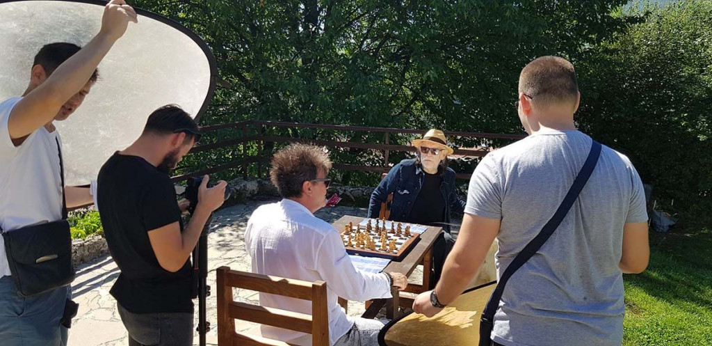 PRIPREMA ALBUMA Crvena jabuka snimila spot sa poznatim glumcem