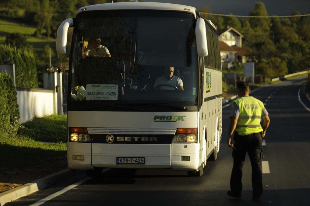 Policijski punkt na ulazu u USŽ: Migrantima nema prolaza