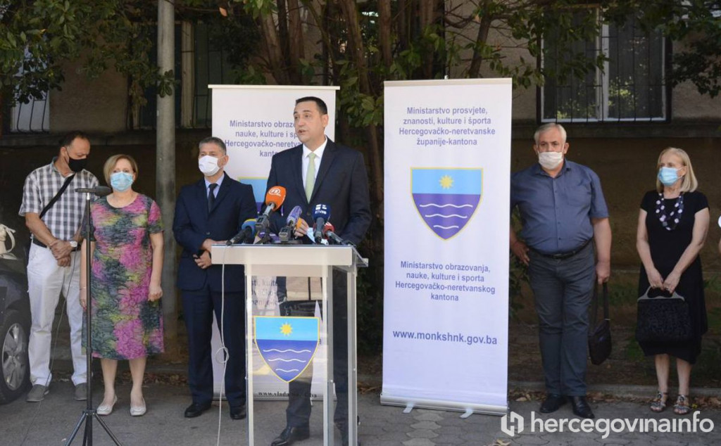 ODGOVORI Koja tri modela su ponuđena školama, što ako dijete ima temperaturu, hoće li nositi masku...