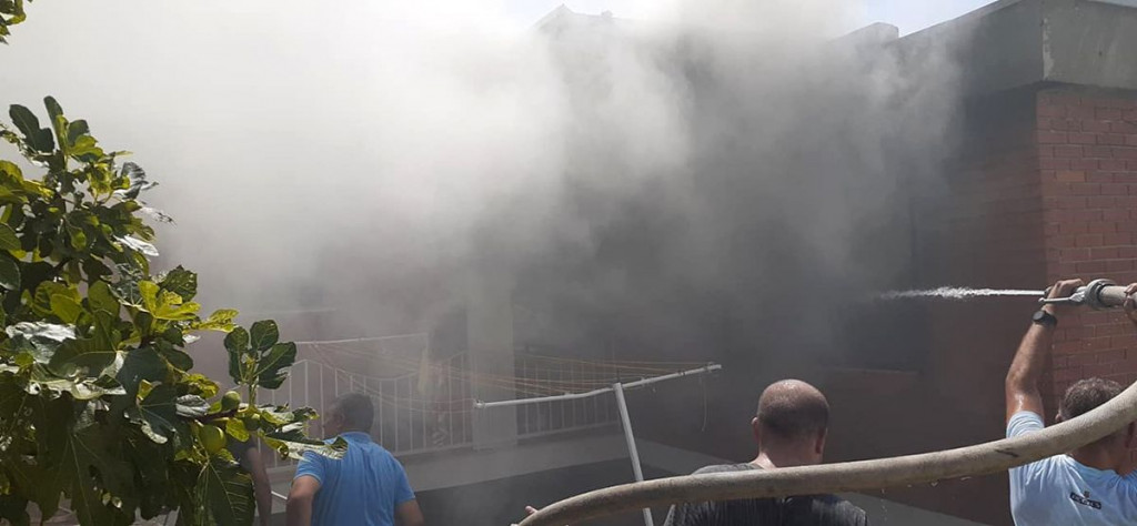 NEUM U požaru izgorjela obiteljska kuća