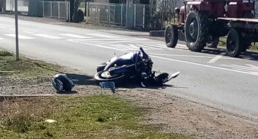 Motor i traktor nesreća