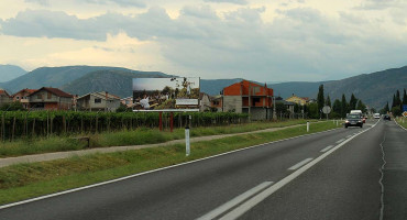 Hercegovina se i dalje reklamira fotografijama austrijskih vinograda