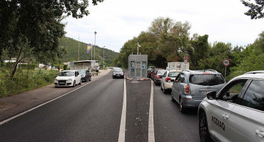 Zagužvalo na svim graničnim prijelazima iz Hercegovine u Hrvatsku